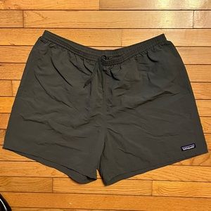 Patagonia mens nylon shorts size XL